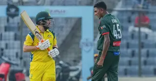 বোলিংয়েও নাহিদ-মোসাদ্দেকদের ছেলেখেলা, ধরাশায়ী অস্ট্রেলিয়া